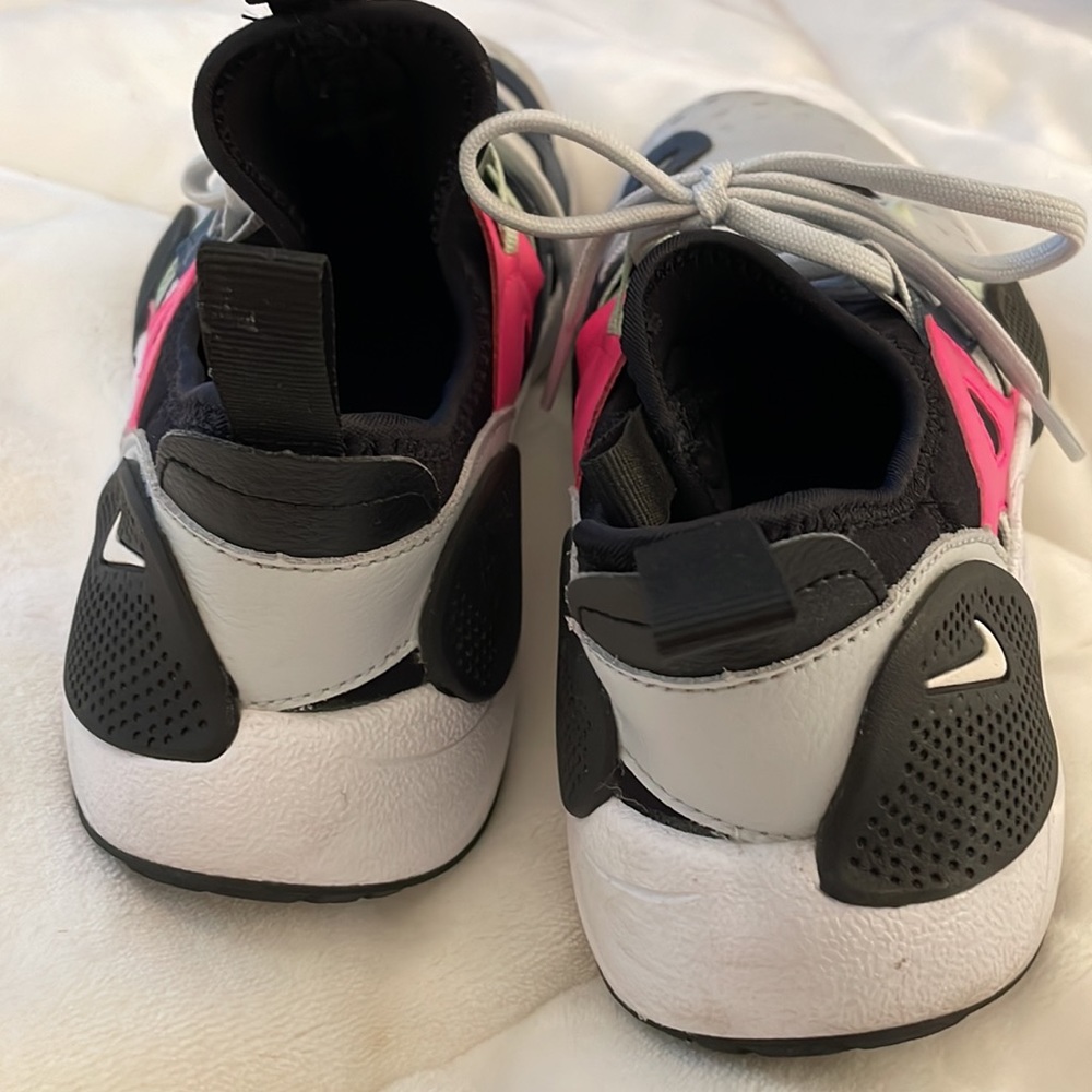 Nike Huarache edge GS pure platinum shoes - Picture 5 of 6